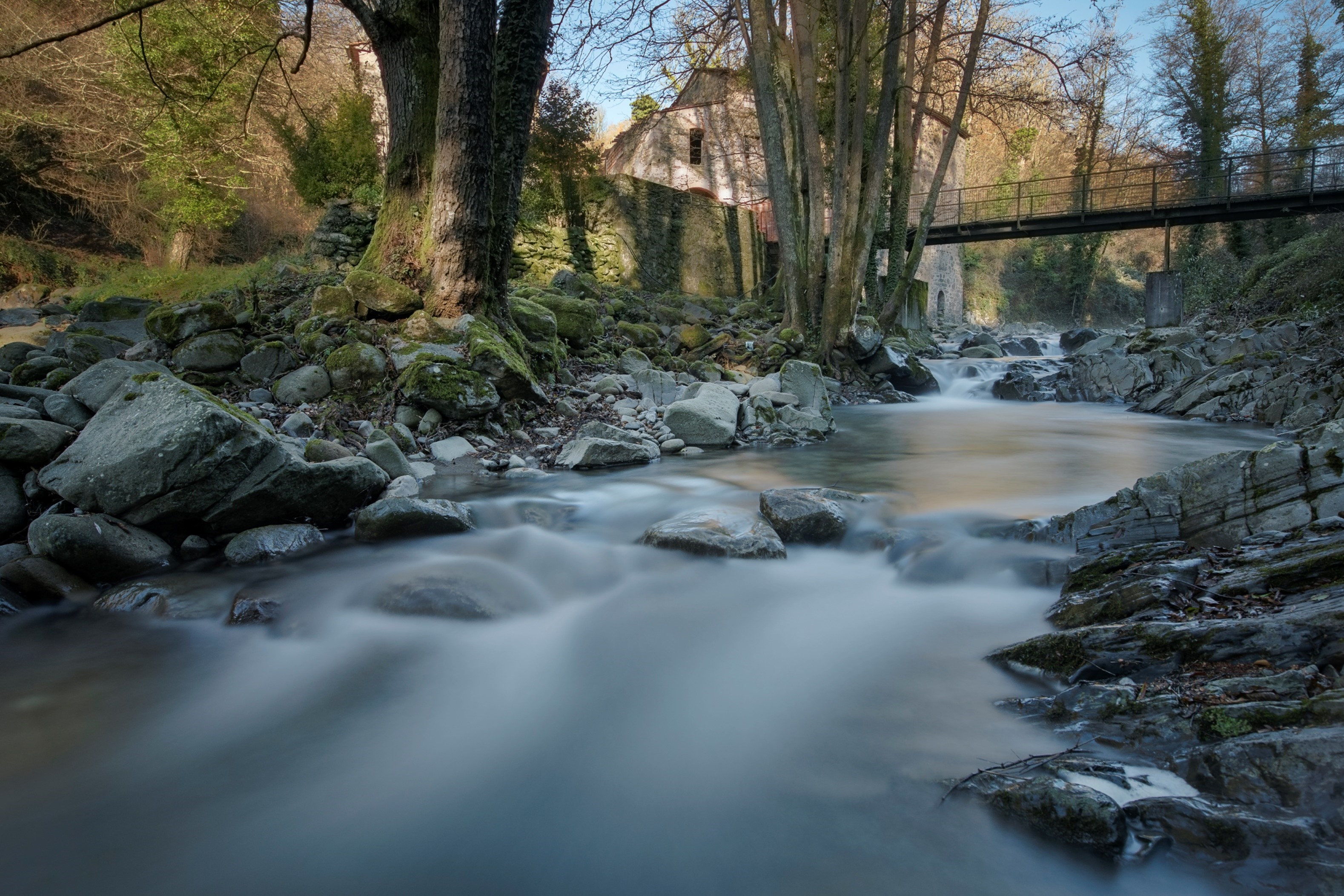 THE POWER OF WATER AND THE INHABITANTS OF THE RIVER